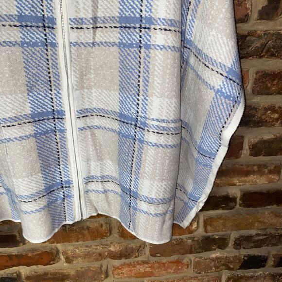 Tahari Blue Cream Plaid Oversized Full Zip Up Cape Poncho Sweater Women's L/XL - Picture 3 of 8